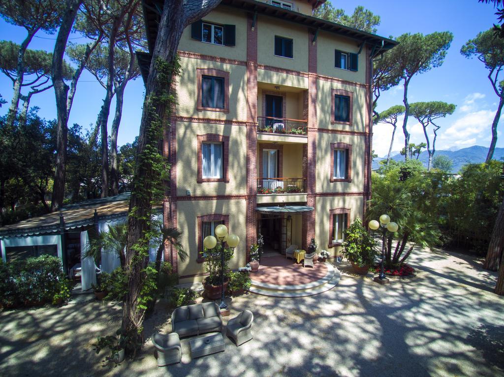 Hotel Villa Tiziana Marina di Pietrasanta Exterior photo